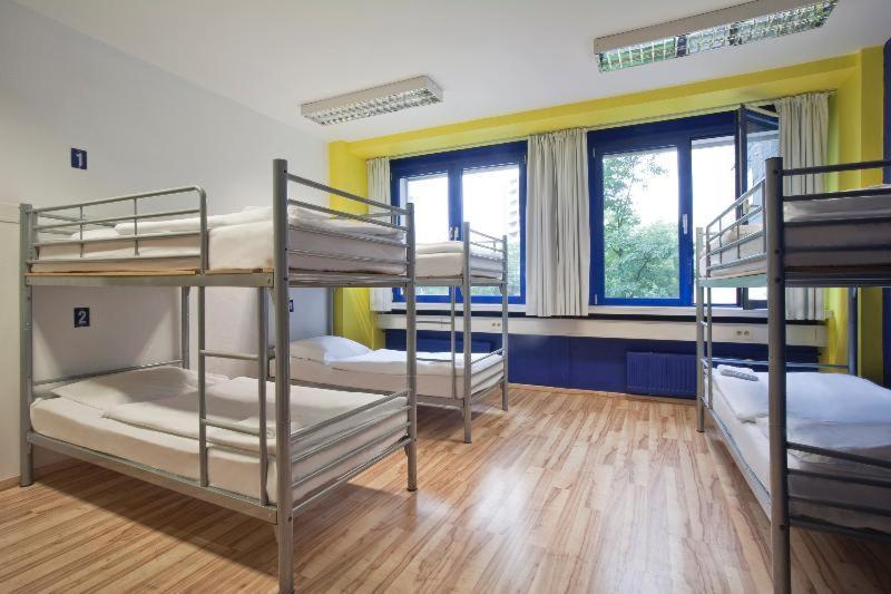 Generator Prenzlauer Berg Хостел Берлин
